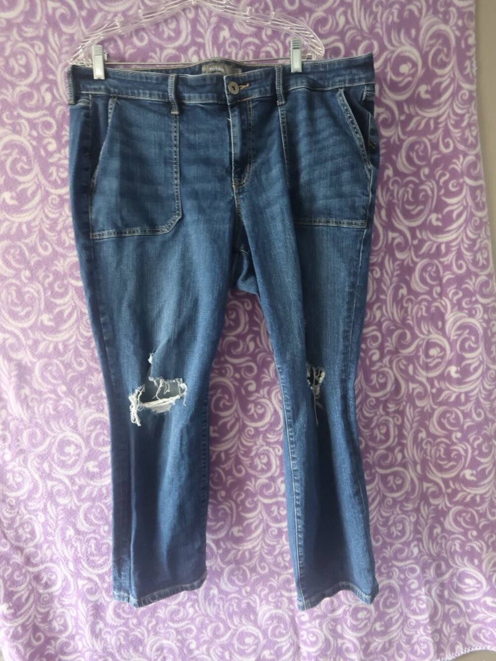 Torrid women's distressed ripped plus size denim jeans in dark wash blue size 20
